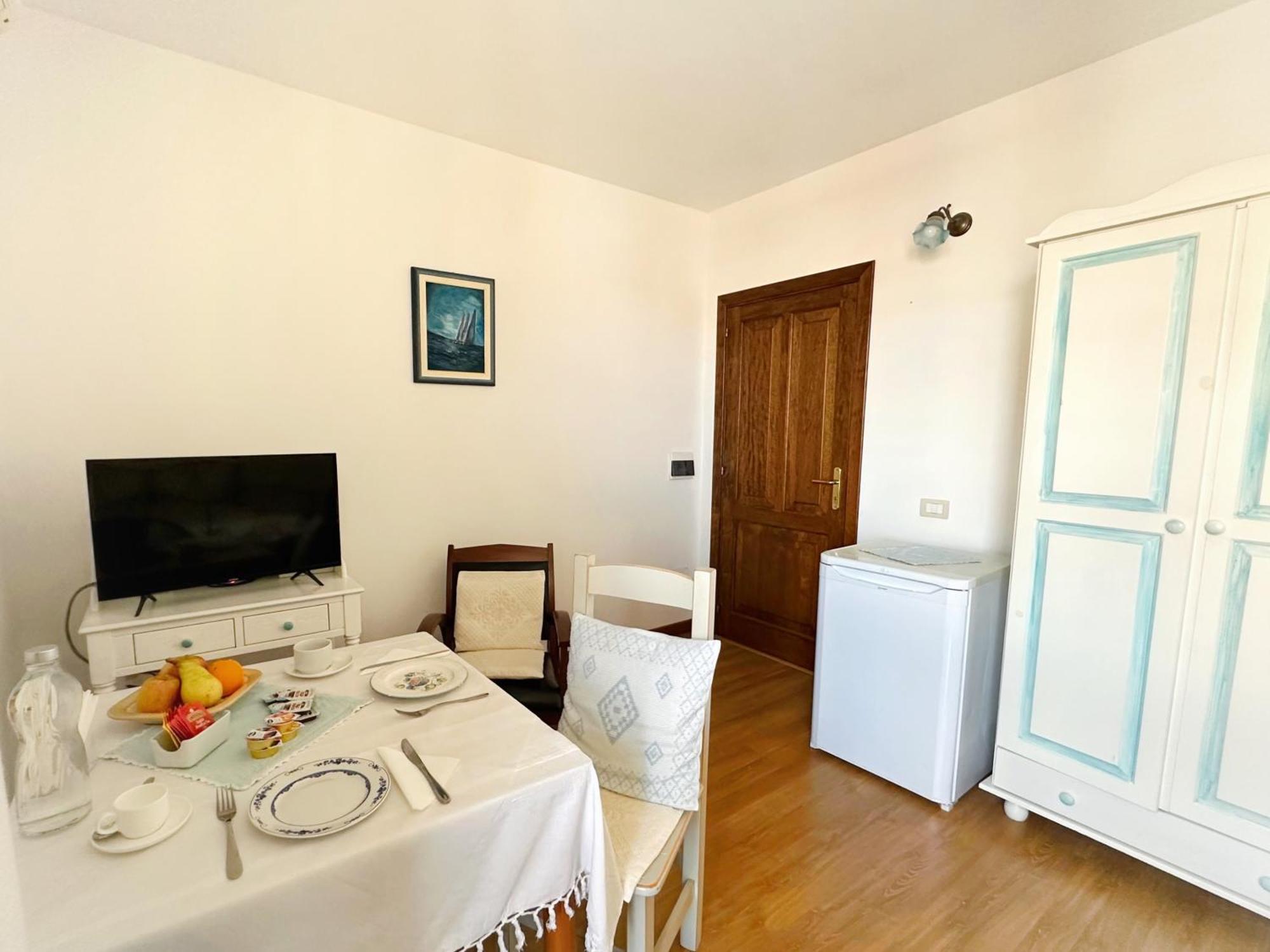 B&B Tre - Rooms & Relax Ористано Екстер'єр фото